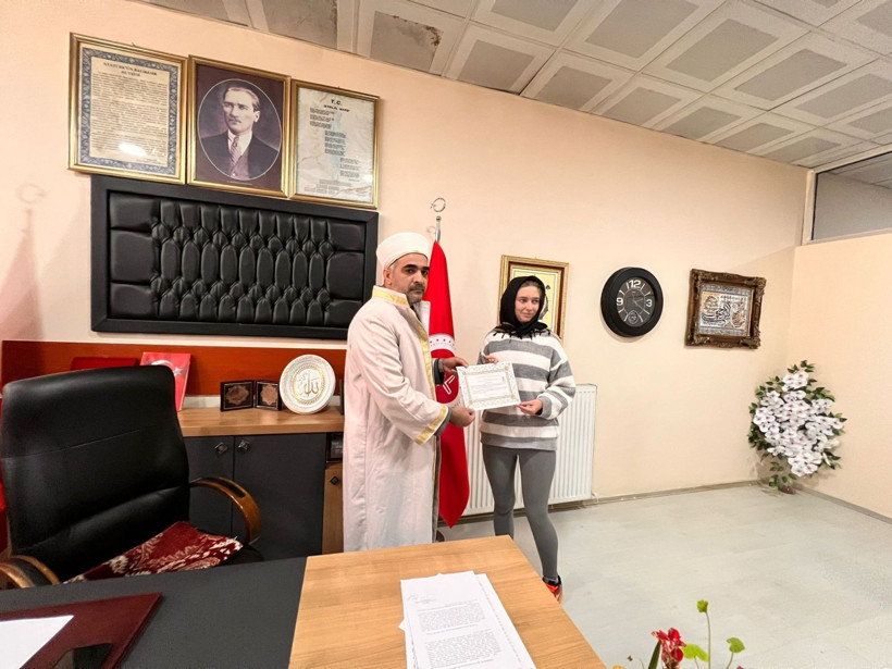 Rusya'dan Yüksekova'ya uzanan aşk hikayesi müslümanlıkla taçlandı - Resim: 11