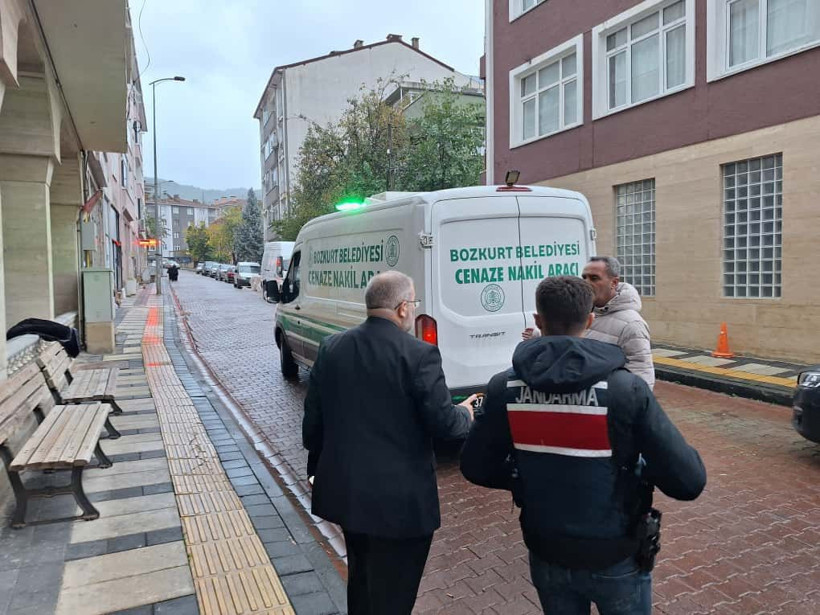 Kastamonu'da oğluyla birlikte cansız bedeni bulunan anne neden çıplaktı? Ekipler bir şüphe üzerinde duruyor - Resim: 6
