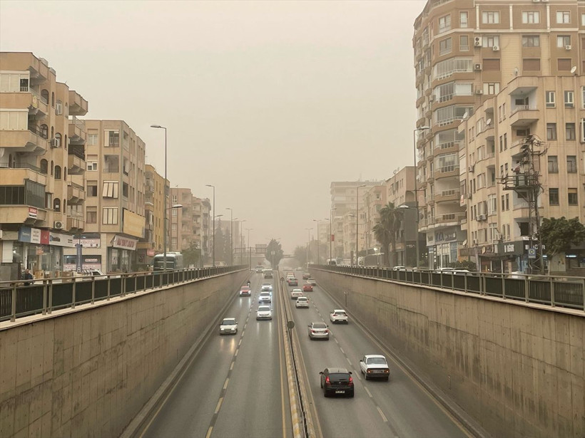 Toz bulutu Şanlıurfa semalarını kapladı - Resim: 7