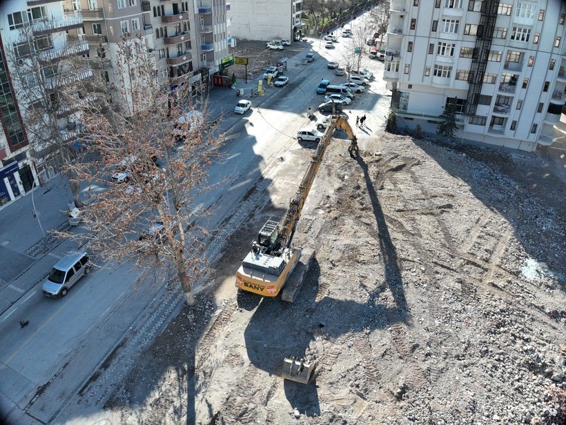 Elazığ'da aylık 300 bin liraya makas operatörü bulunamıyor - Resim: 5