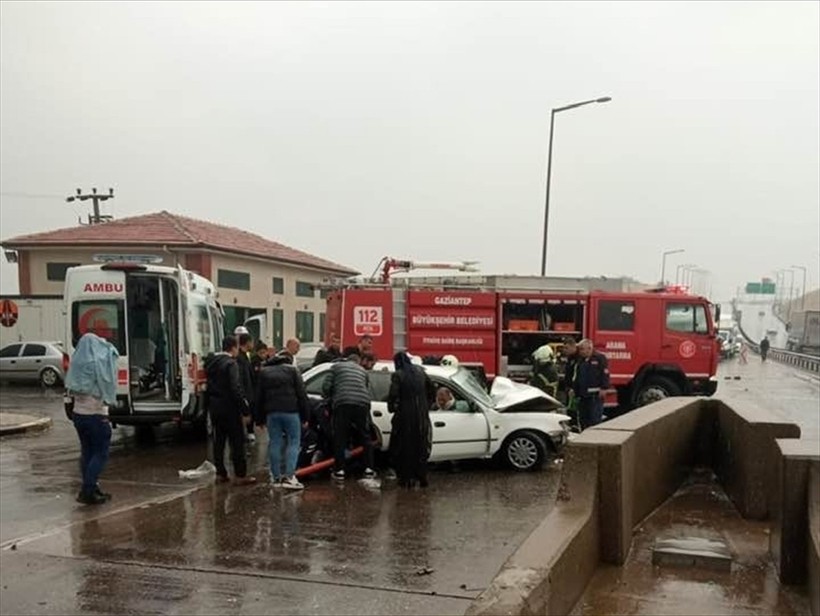 TAG Otoyolu'nda feci kaza: 1 ölü, 3 yaralı - Resim : 2