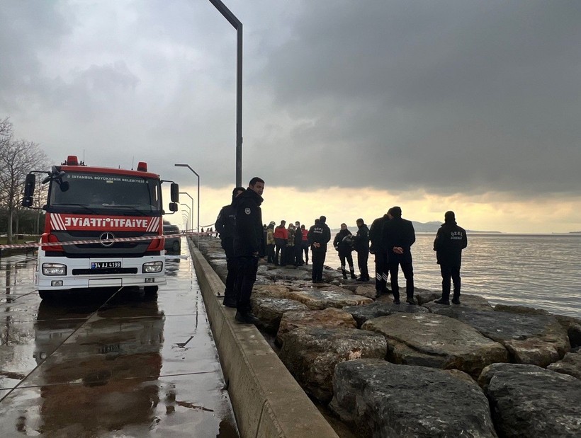 Maltepe Sahili'nde cansız kadın bedeni bulundu - Resim: 4