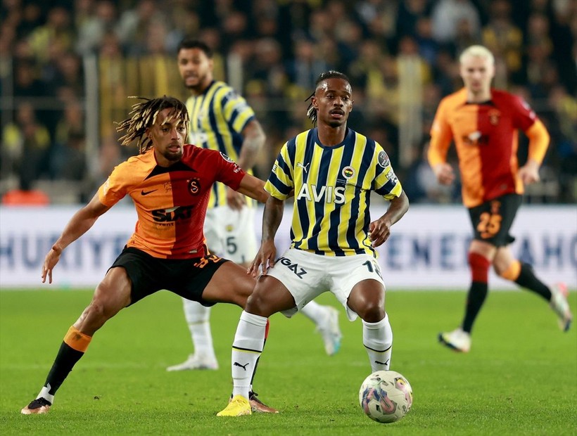 Galatasaray, Fenerbahçe'yi Kadıköy'de 3-0 yendi! İşte derbi maçtan özel kareler - Resim: 49