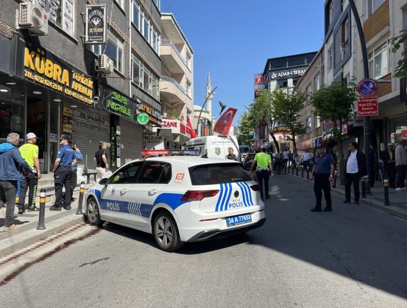 İstanbul'da kan donduran ölüm! Fenalaşıp yola düştü, üzerinden servis geçti: O anlar kamerada - Resim: 9