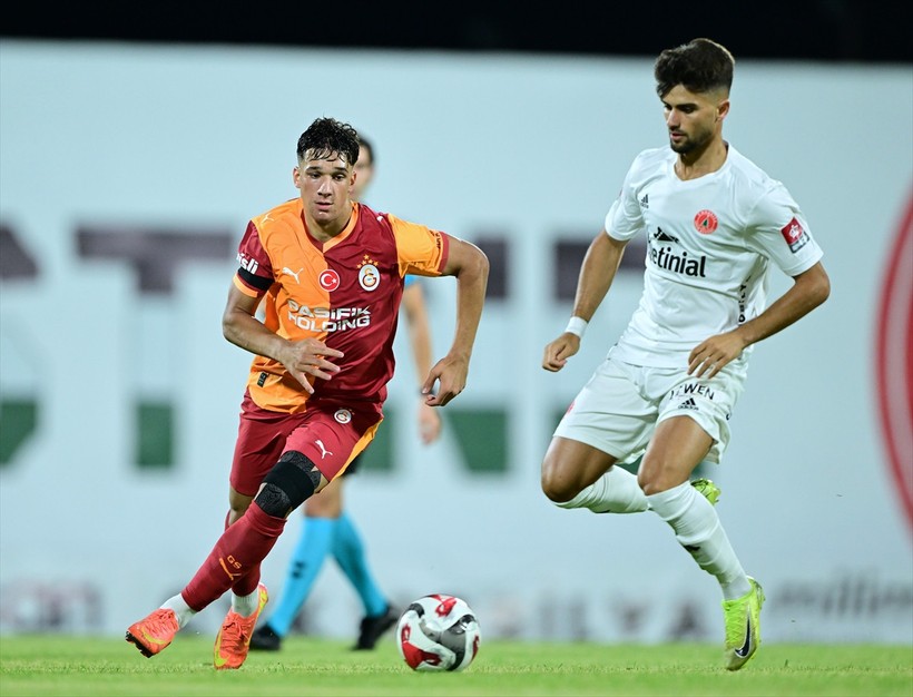 Şampiyon Galatasaray ilk hazırlık maçında Ümraniyespor'u 5-2 mağlup etti - Resim : 4