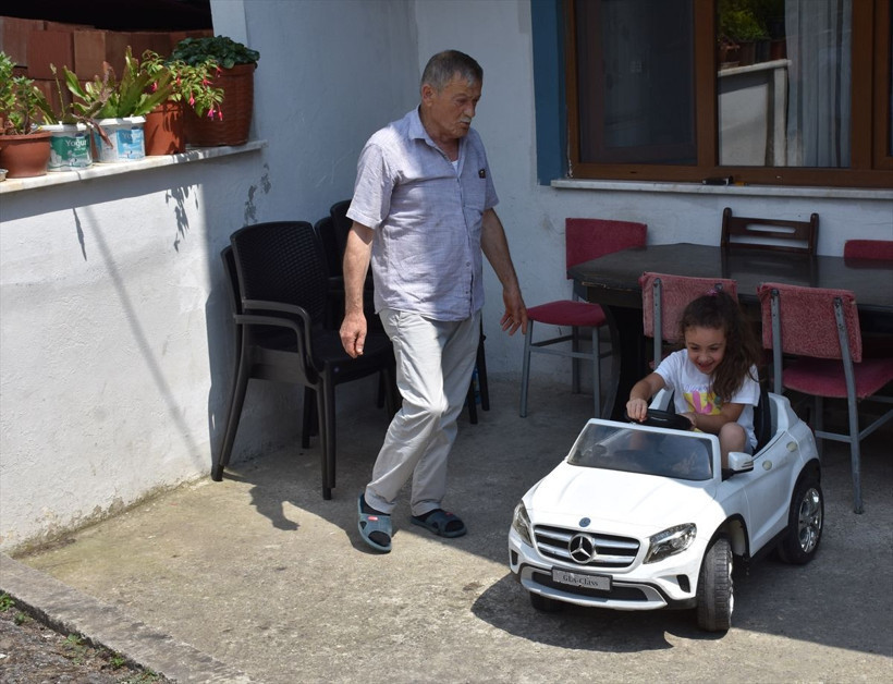 Torun sevgisi 55 yıldır kullandığı sigarayı bıraktırdı - Resim: 2