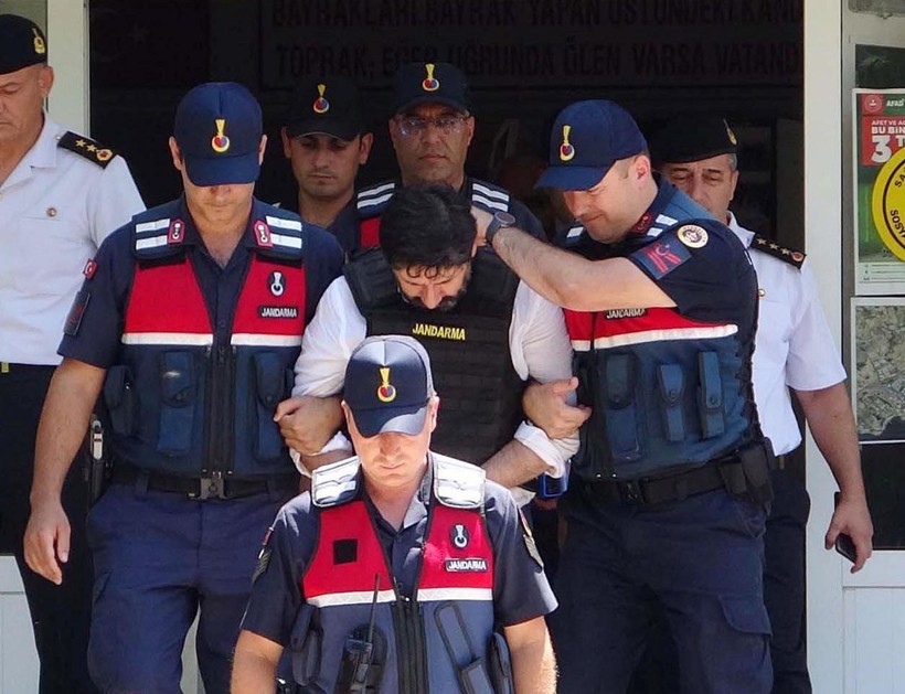 Çanakkale'de Nazmi Arıkan cinayetinde yeni ayrıntılar ortaya çıktı! Katil Ufuk Akçekaya tetikçi için borç para aramış - Resim: 4