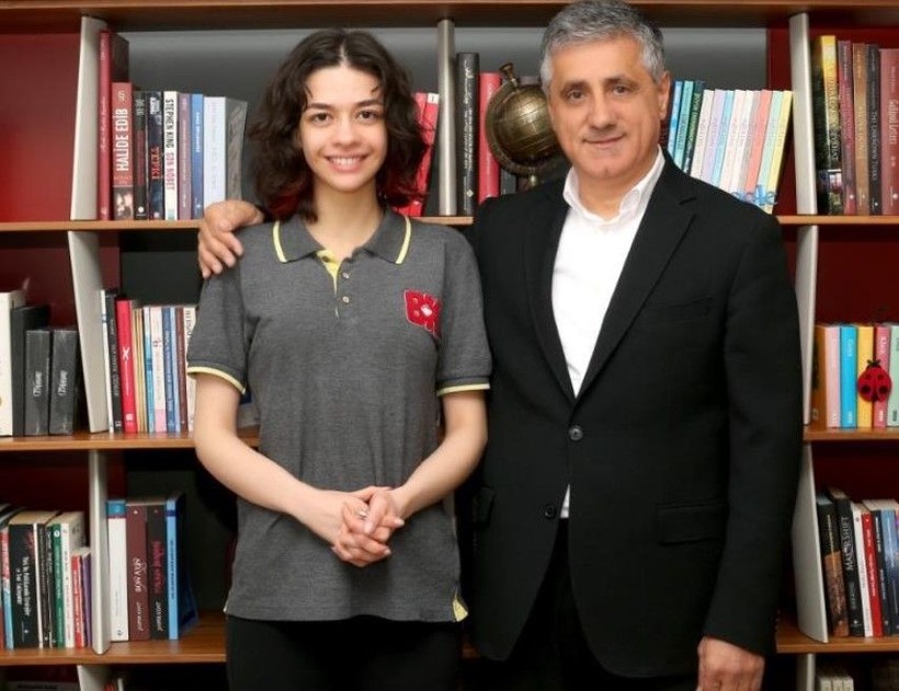 Harvard ve Stanford dahil en iyi üniversiteler onu istiyor! Dünyanın en parlak 100 öğrencilerinden biri olan Gül Karen Aça: Henüz karar veremedim - Resim: 9