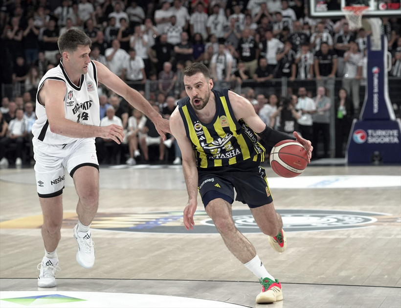 Fenerbahçe Beko Beşiktaş Fibabanka'yı 91-87 mağlup etti! Sarı-lacivertliler şampiyonluğa bir adım uzaklıkta - Resim : 1