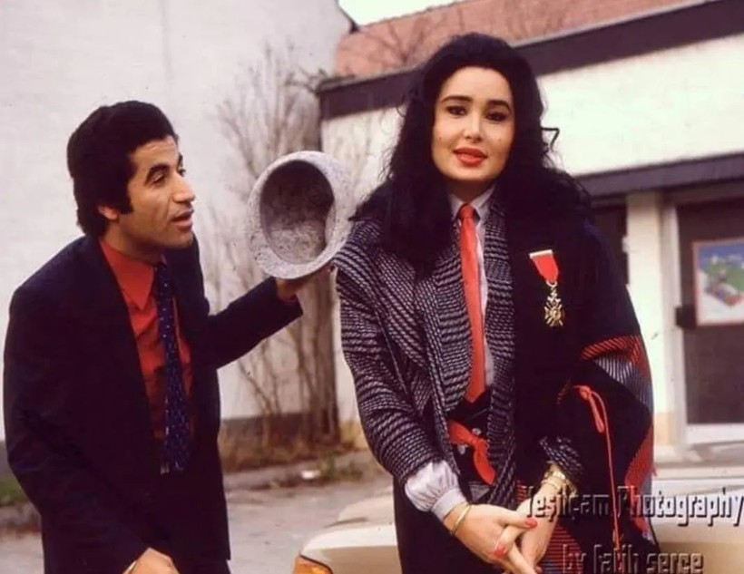 Bülent Ersoy'un hayatı film oluyor - Resim: 1