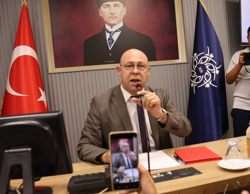 Aydın Büyükşehir Belediye Meclisi'nde gergin anlar! Arbede yaşandı polis müdahale etti - Resim: 10