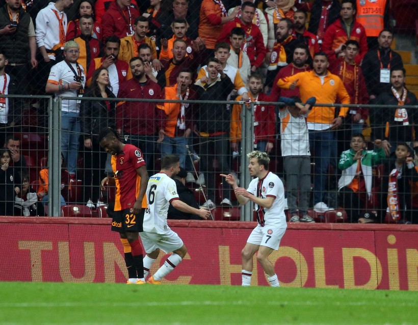 Son dakika... Galatasaray 3-3 Fatih Karagümrük - Resim: 14