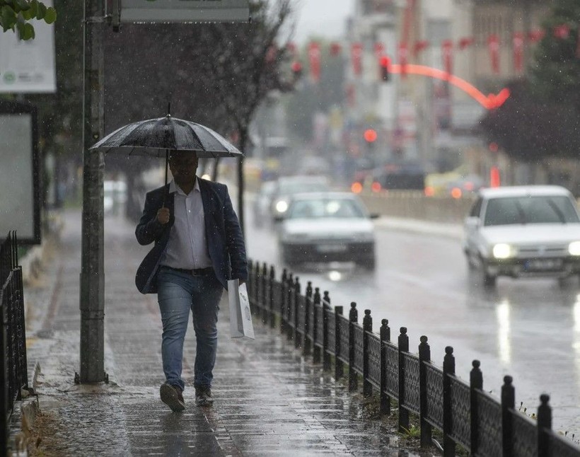 Meteoroloji'den 13 ile uyarı! AKOM İstanbul için saat verdi - Resim: 14