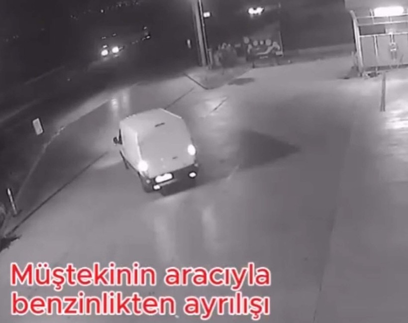 İzmir'de çakarlı otomobillerle gasp yapan 7 sahte polis Manisa'da yakalandı - Resim : 4