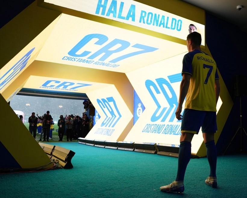 Al-Nassr'ın ezeli rakibinden Ronaldo'ya Messi ile cevap! Formasını... - Resim: 8