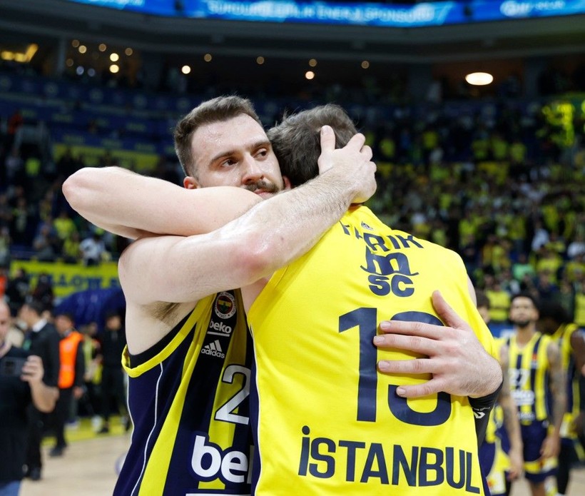 THY EuroLeague'de Baskonia'yla karşılaşan Fenerbahçe Beko hem galip oldu hem de kendi rekorunu kırdı - Resim: 5