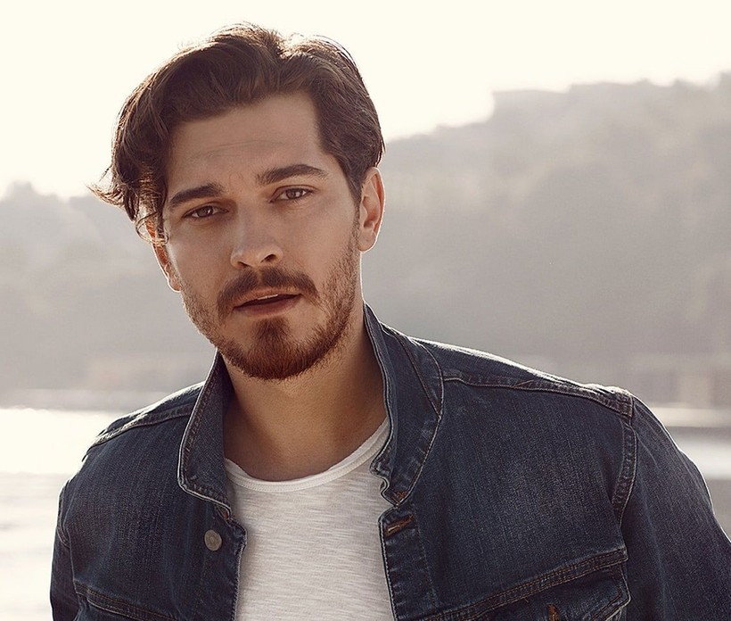 'Gaddar' dizisinde oynayan Çağatay Ulusoy'un bölüm başı ücreti belli oldu - Resim : 6
