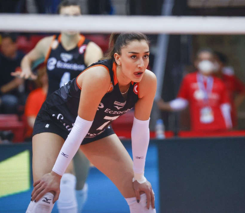 Milli voleybolcu Hande'yi yüzüne asit atmakla tehdit ediyordu: Yakalandı - Resim: 5