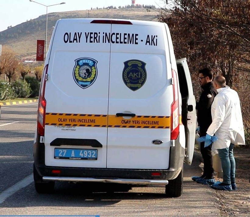 2 yıldır kayıp sanılan genci öldürüp evin bahçesine gömmüşler - Resim: 2