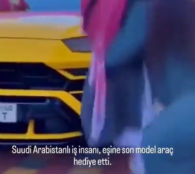 Bu görüntüler gündeme oturdu! Suudi Arabistanlı cüce iş insanı eşine lüks otomobil aldı! Hediyeyi göre kadın bakın ne yaptı! - Resim: 8