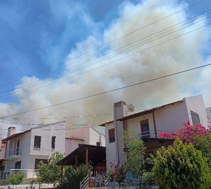 Yangınlar Çeşme'ye sıçradı: Otluk alanda çıkan yangına müdahale devam ediyor - Resim: 6