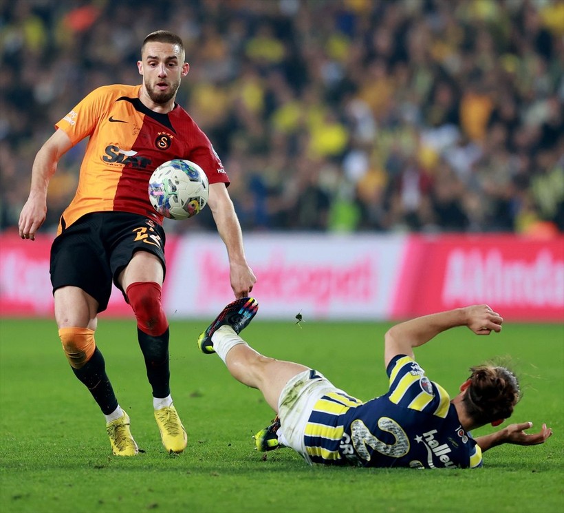 Galatasaray, Fenerbahçe'yi Kadıköy'de 3-0 yendi! İşte derbi maçtan özel kareler - Resim: 55