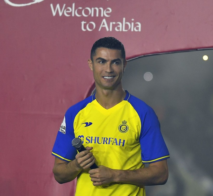 Al-Nassr'ın ezeli rakibinden Ronaldo'ya Messi ile cevap! Formasını... - Resim: 6