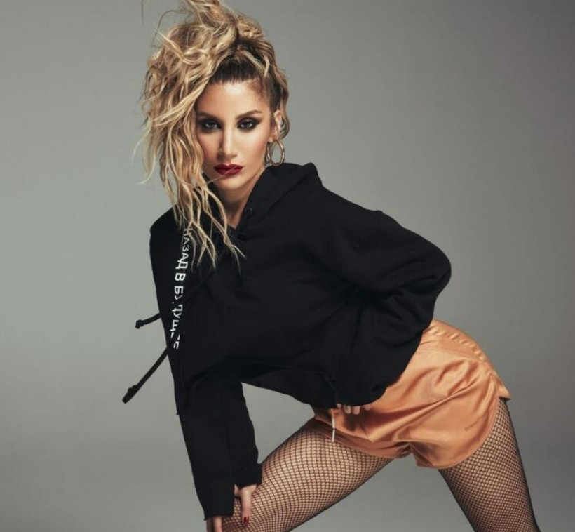 Özel hayatıyla sık sık gündeme gelen güzel şarkıcı İrem Derici'nin gizli aşkı ortaya çıktı! Survivor yıldızı sevgilisi... - Resim: 4