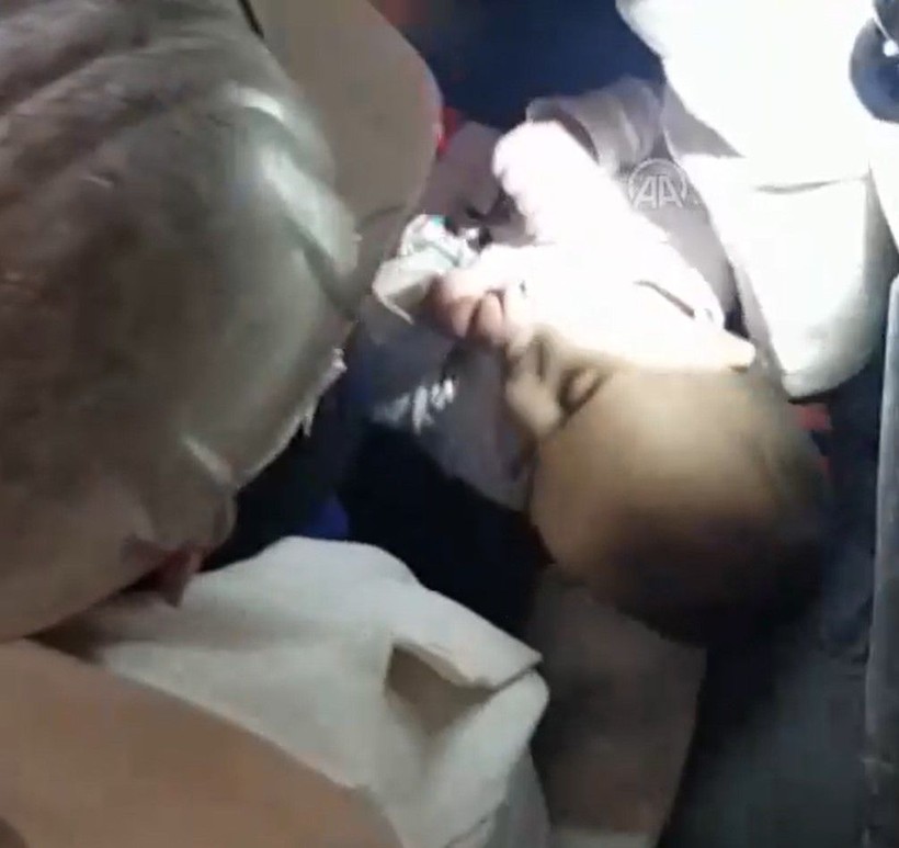 Son dakika deprem haberleri... 6'ıncı günün kahramanları! Edil, Selin, Muhammet Habib, Hamza bebek, Abdulkerim amca, Senem teyze... - Resim: 10