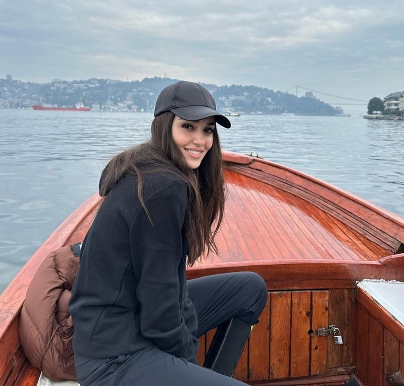 Hande Erçel playboy sevgilisi Hakan Sabancı'dan evlilik teklifi aldı mı? Erçel her şeyi itiraf etti - Resim: 11