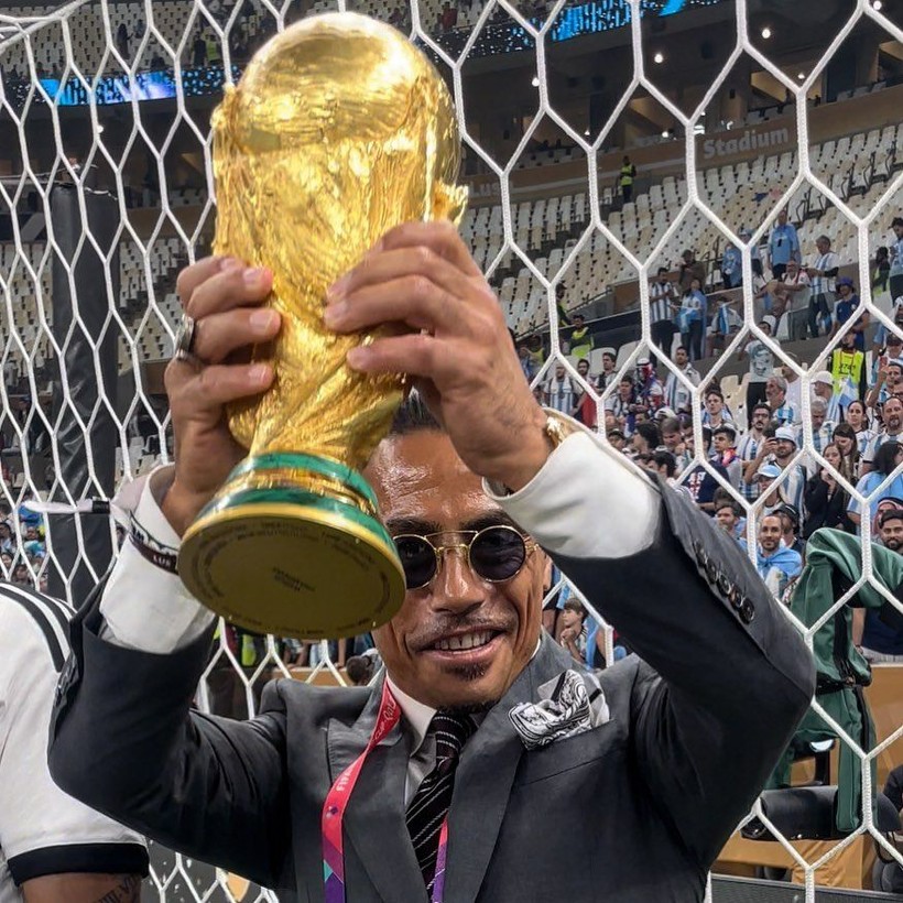 Nusret, İngiliz basınının hedefinde! FIFA Başkanını satın aldığı iddia ediliyor - Resim: 7