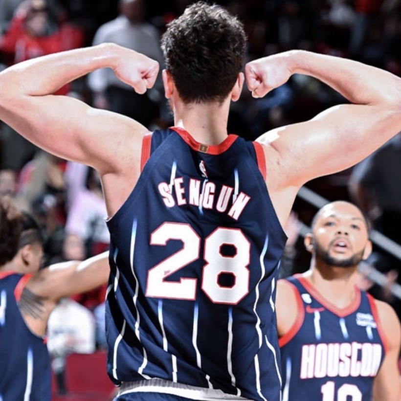 Breaking Bad'in efsaneleri Alperen Şengün'ü izledi! Alperen'den double-double - Resim: 13