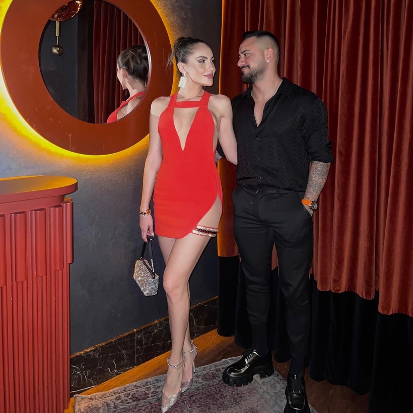 Selin Ciğerci'den boşandıktan sonra Grand tuvalet fotoğraf paylaşan Gökhan Çıra evlendi sanıldı - Resim: 4