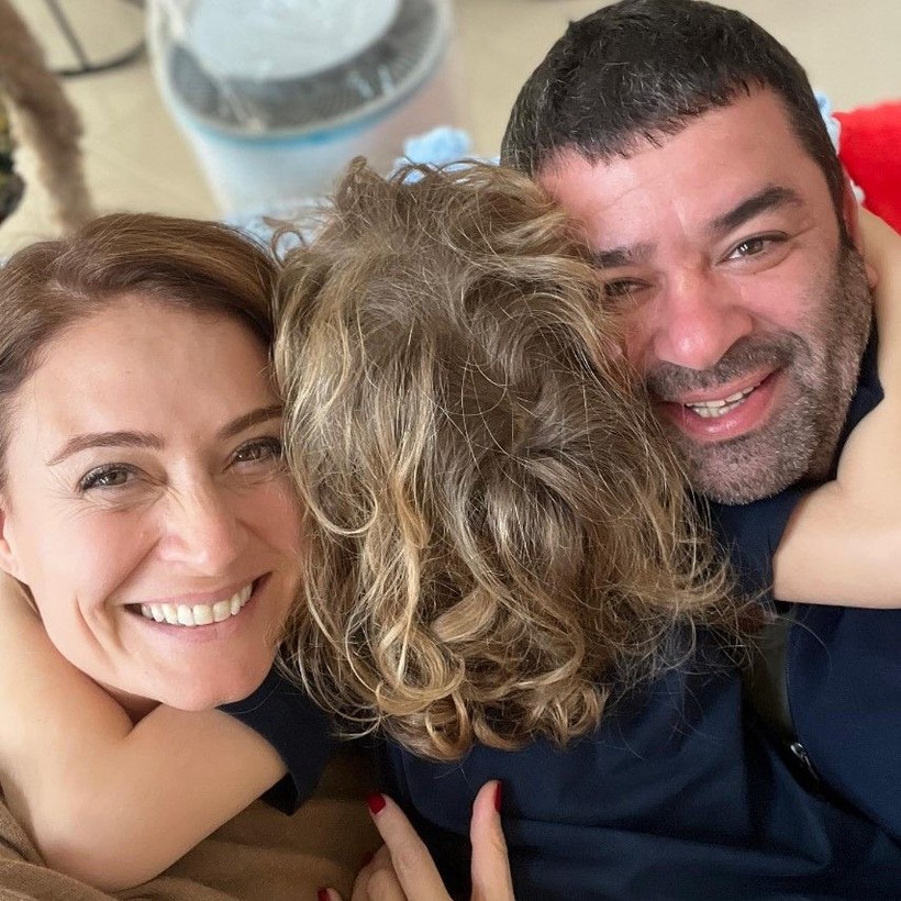 Ceyda Düvenci ile Bülent Şakrak boşandı! 8 yıllık evlilik tek celsede bitti - Resim: 13