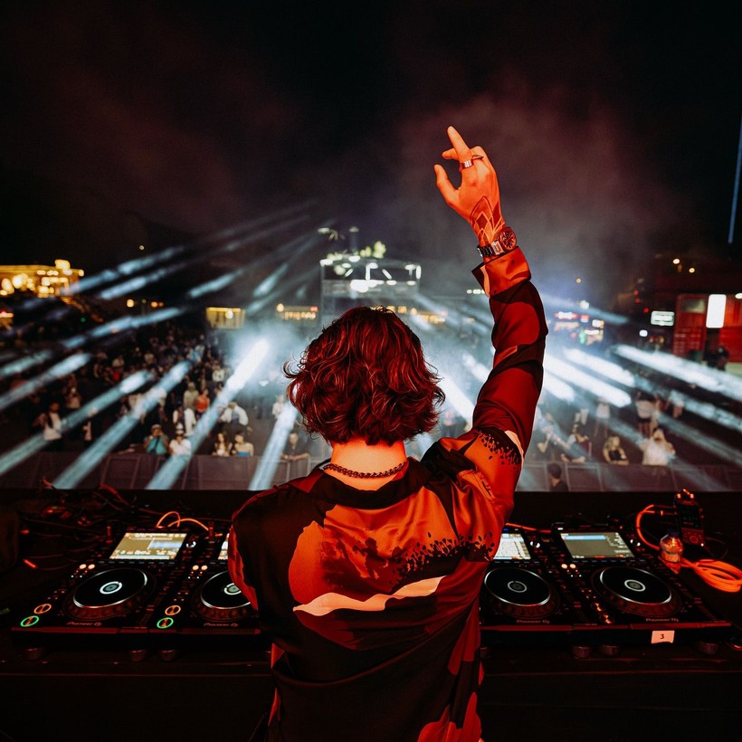 İpek Kıraç DJ sevgilisiyle evlilik kararı aldı - Resim: 7