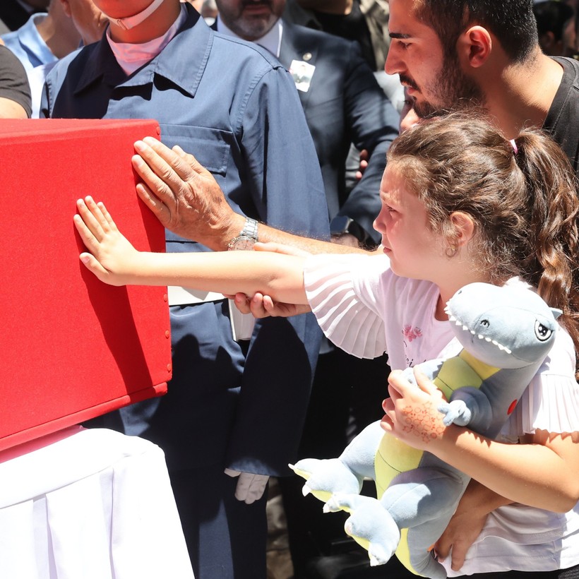 Türkiye kahramanlarına veda ediyor! - Resim : 1