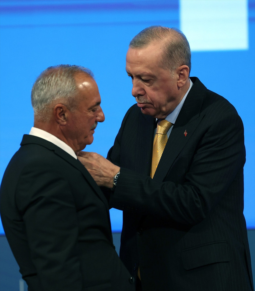 Özlem Çerçioğlu dahil 9 isim AK Parti'ye katıldı - Resim : 3