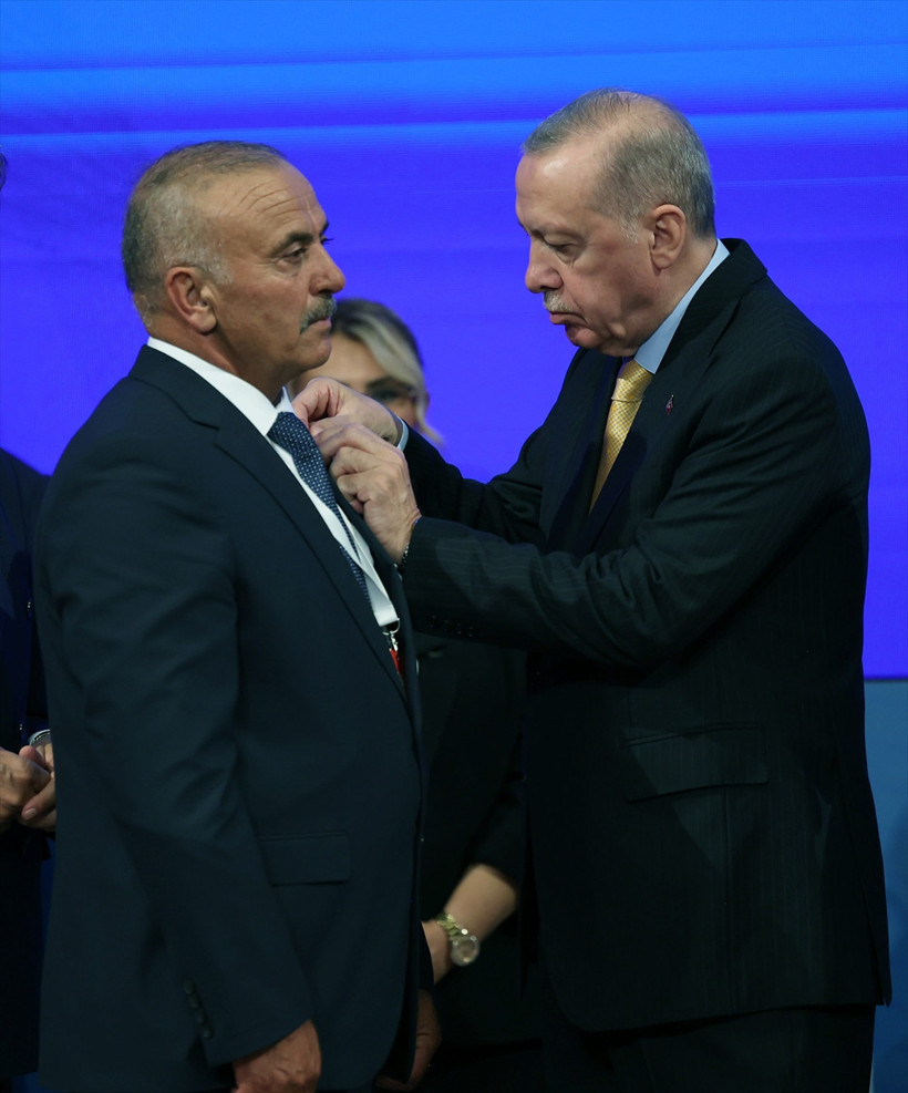 Özlem Çerçioğlu dahil 9 isim AK Parti'ye katıldı - Resim : 9