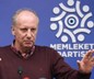 Cumhurbaşkanı adayı Muharrem İnce, 'sözde sanatçılar' ifadesi nedeniyle özür diledi