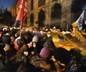Bakan Yerlikaya yasa dışı gösterilerde son durumu paylaştı: O taşlar, bıçaklar, baltalar nedir?
