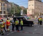 Almanya'nın Stuttgart kentinde bir araç kalabalığın arasına daldı