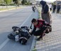 Trafik levhasına çarpan motosikletli üniversite öğrencisinin bacağı koptu