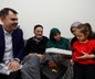 Bakan Kurum'dan depremzede aileye ziyaret: Sözümüzü tutacağız
