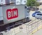 BİM'de feci kaza: Market personeli taşıdığı yükle kamyon arasında sıkıştı