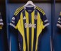 Fenerbahçe 2025-2026 sezonu formalarını tanıttı