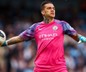 Galatasaray, Muslera'nın yerini doldurdu! Ederson tamam sıra Manchester City'de