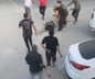 Kavgayı ayırmaya çalışanlara bıçaklı saldırı kamerada: 1 ölü, 3 yaralı