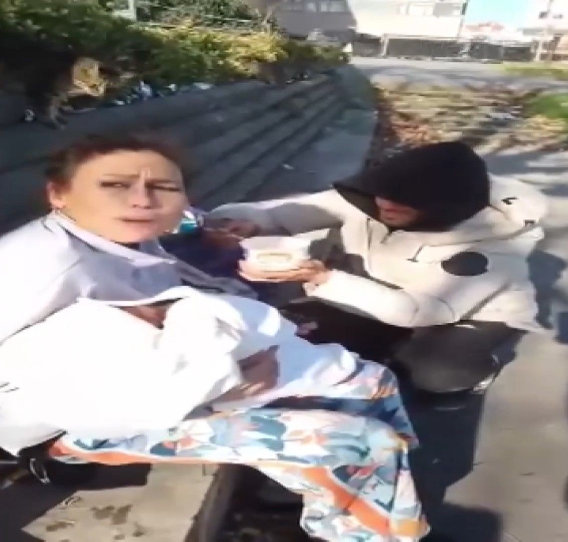Avcılar'da metruk binadaki bebek korumaya alındı; anne ve babası tutuklandı