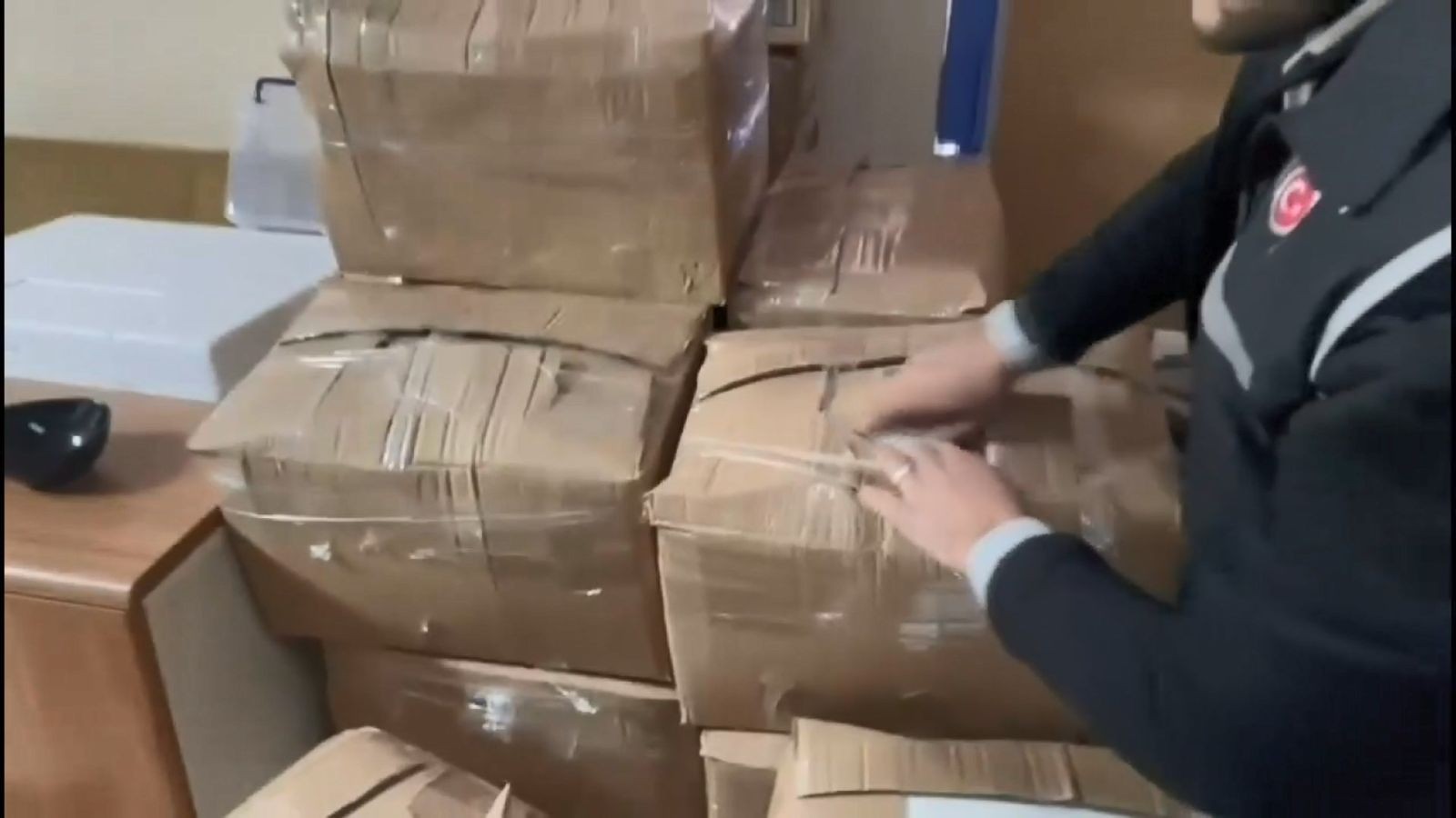 İstanbul'da 400 milyonluk kaçak ilaç operasyonu